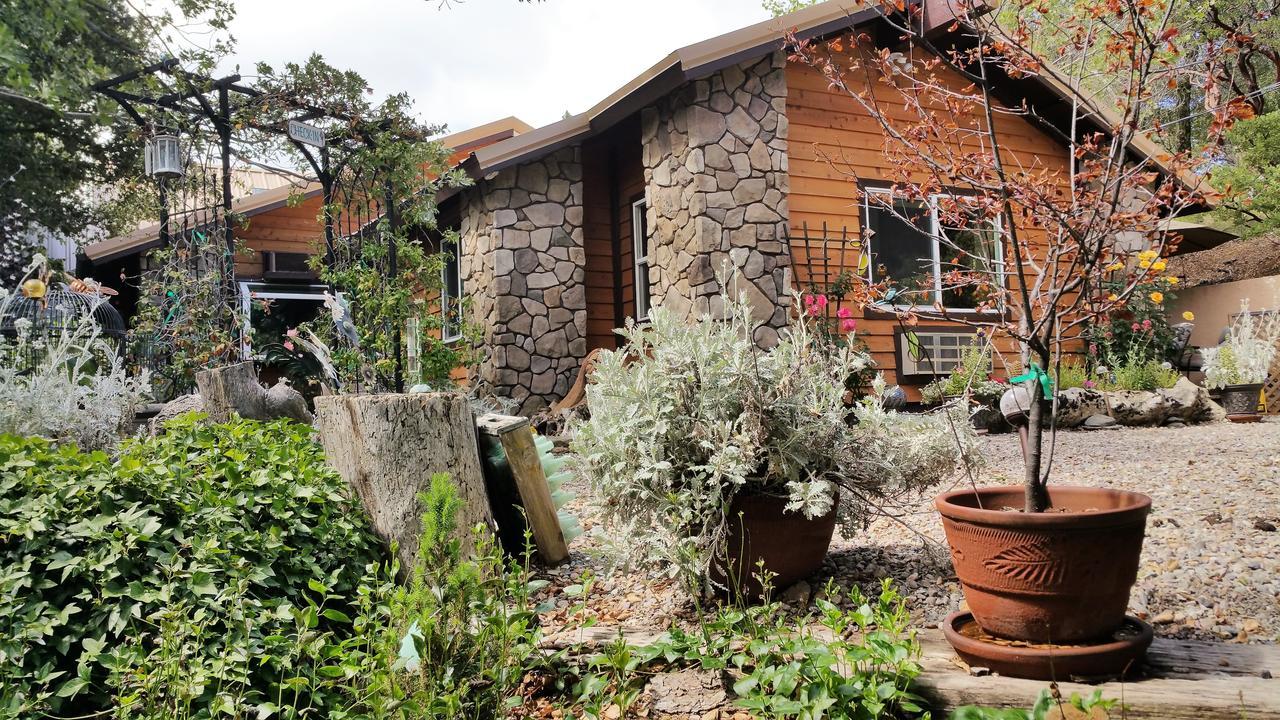 Wikiup Hummingbird Hotel Julian Luaran gambar